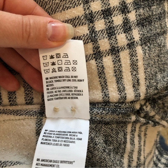 American Eagle slim fit flannel button up. - Picture 7 of 10